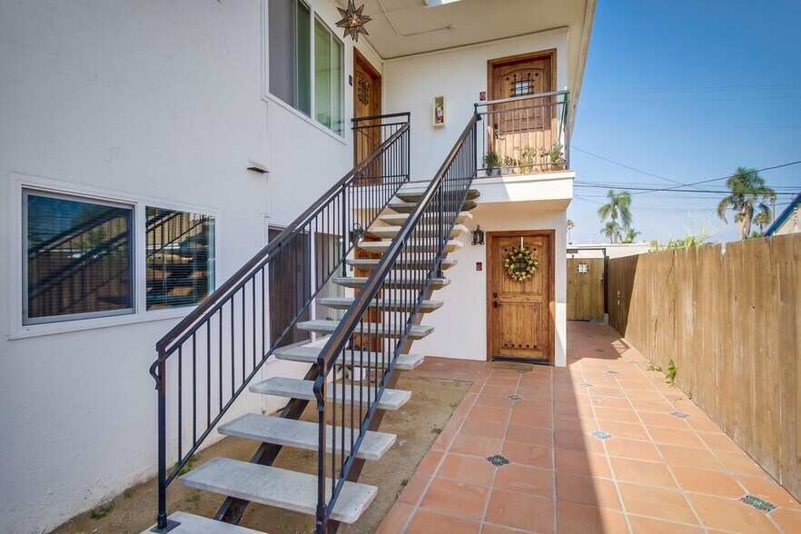 4344 Van Dyke Ave, San Diego, CA à vendre - Photo de l’immeuble – Image 2 sur 19