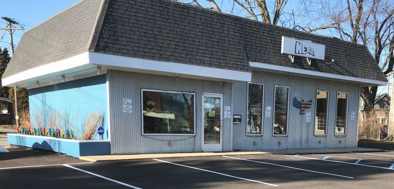 690 Dixie Hwy, Rossford, OH à louer - Photo de l’immeuble – Image 1 sur 2