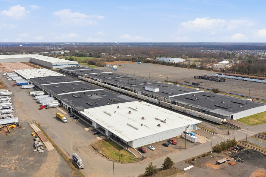 152 US Highway 206, Hillsborough, NJ à louer - Aérien – Image 2 sur 3