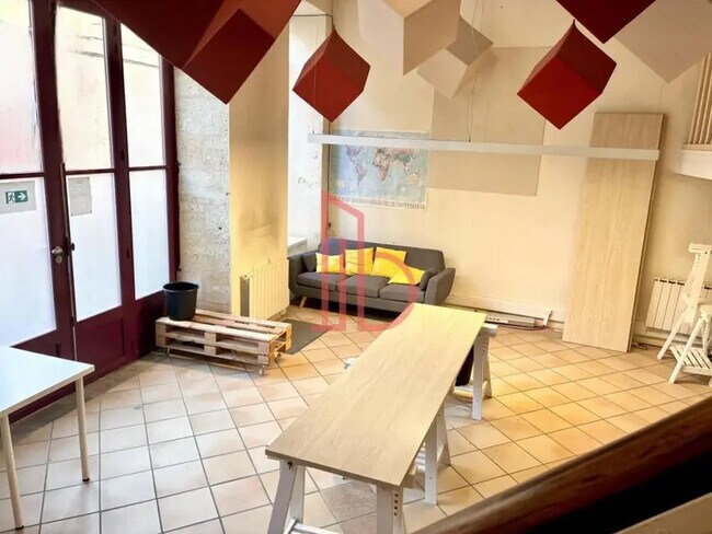 Plus de détails pour Bureau à louer
