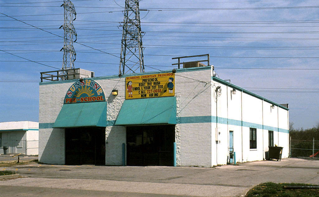 7717 Page Ave, Pagedale, MO à vendre Photo de l’immeuble– Image 1 sur 5