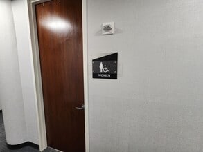 3700 Crestwood Pky NW, Duluth, GA à louer Photo intérieure– Image 1 sur 19