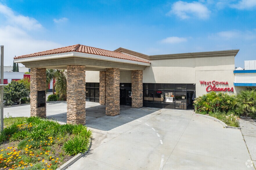 537 S Glendora Ave, West Covina, CA à vendre - Photo principale – Image 1 sur 29