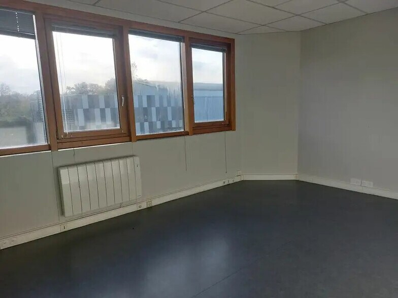Bureau dans Cesson-Sévigné à louer - Photo intérieure – Image 1 sur 5