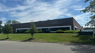 Plus de détails pour 25 Ranick Rd, Hauppauge, NY - Industriel/Logistique à louer