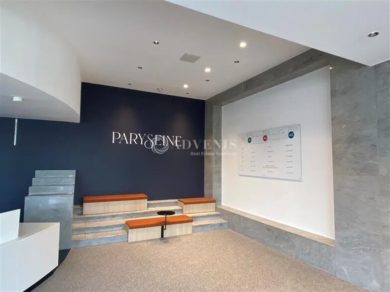 Bureau dans Ivry-sur-Seine à louer - Hall d’entrée – Image 3 sur 11