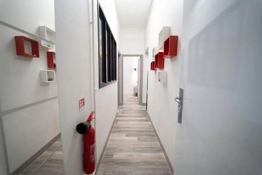 Local commercial dans Paris à louer - Photo intérieure – Image 3 sur 7