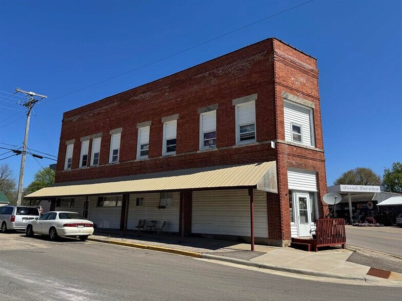 600 Main St, Linden, WI à vendre - Photo de l’immeuble – Image 2 sur 13