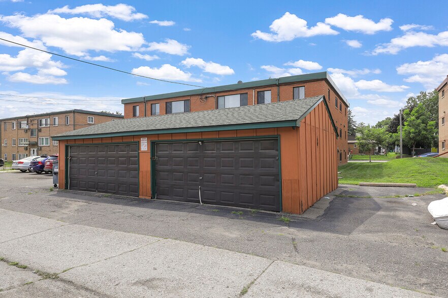 1835 Ulysses St NE, Minneapolis, MN à vendre - Photo de l’immeuble – Image 3 sur 4