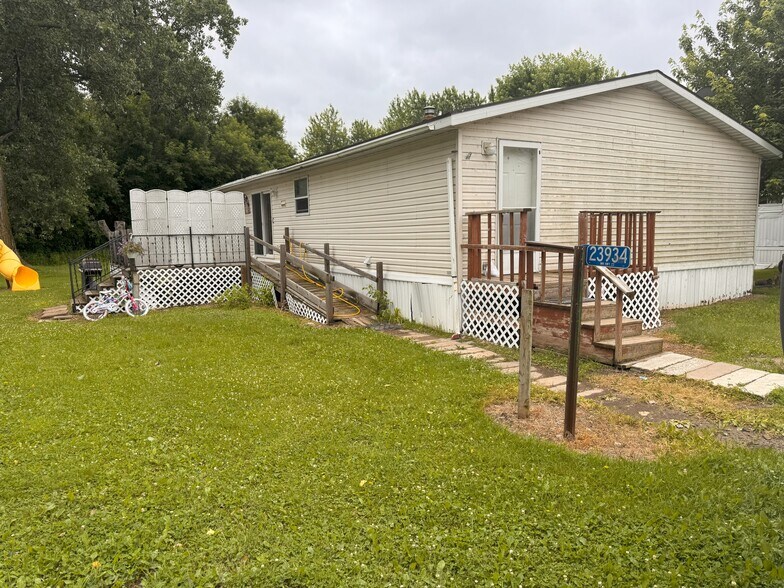 23924 Minnesota Highway 22, Litchfield, MN à vendre - Photo de l’immeuble – Image 3 sur 26