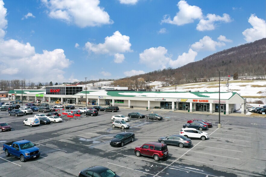 2-18 Newport Pl, Newport, PA à louer - Photo de l’immeuble – Image 1 sur 1