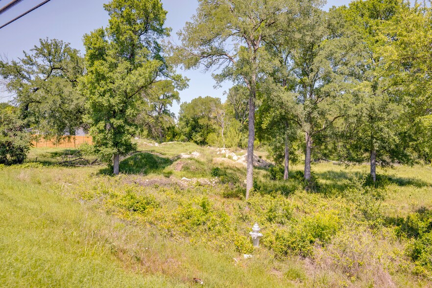1507 Bastrop Hwy, Austin, TX à vendre - Photo de l’immeuble – Image 3 sur 7