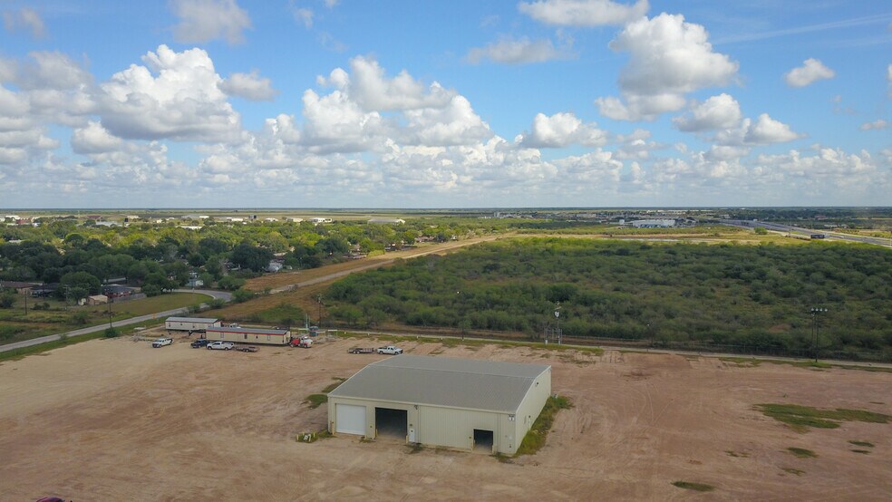 8609 Lone Tree Rd, Victoria, TX à vendre - Photo principale – Image 1 sur 23