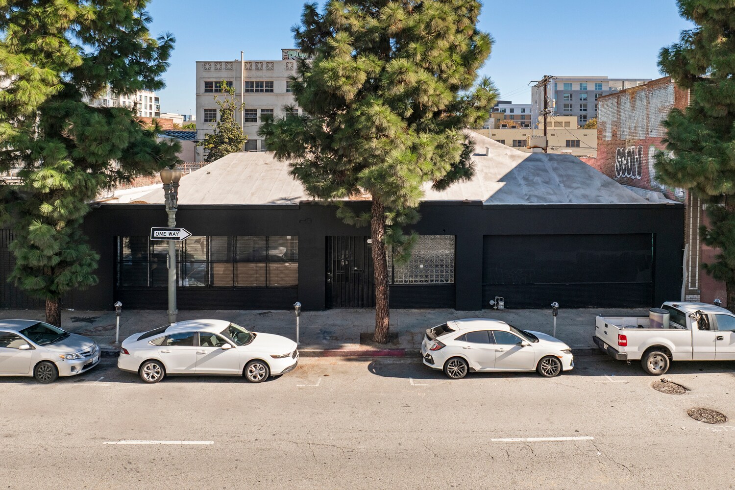 1326 S Grand Ave, Los Angeles, CA à louer Photo principale– Image 1 sur 19