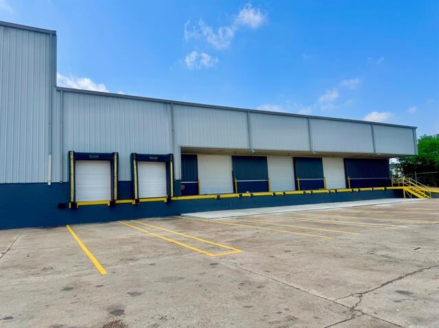 4425 Pan American Blvd, Laredo, TX à louer - Photo de l’immeuble – Image 2 sur 24