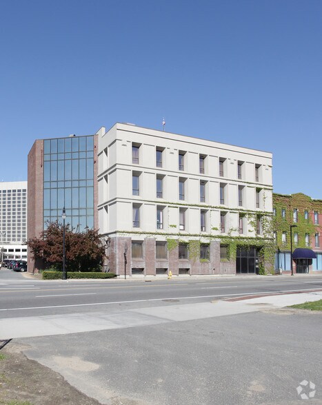 20 Washington Sq, Worcester, MA à vendre - Photo principale – Image 3 sur 5