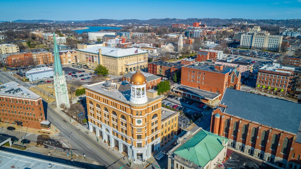 736 Georgia Ave, Chattanooga, TN à louer - Photo de l’immeuble – Image 2 sur 13