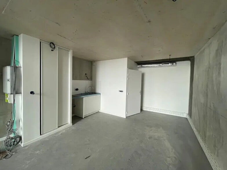Local d’activités dans Vitry-sur-Seine à louer - Photo intérieure – Image 2 sur 4
