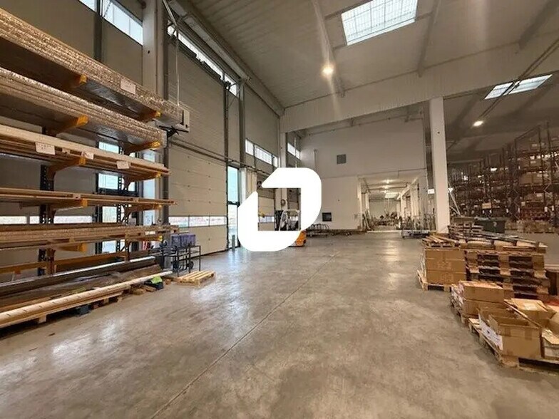 Bureau dans Neuville-sur-Oise à louer - Photo intérieure – Image 2 sur 20