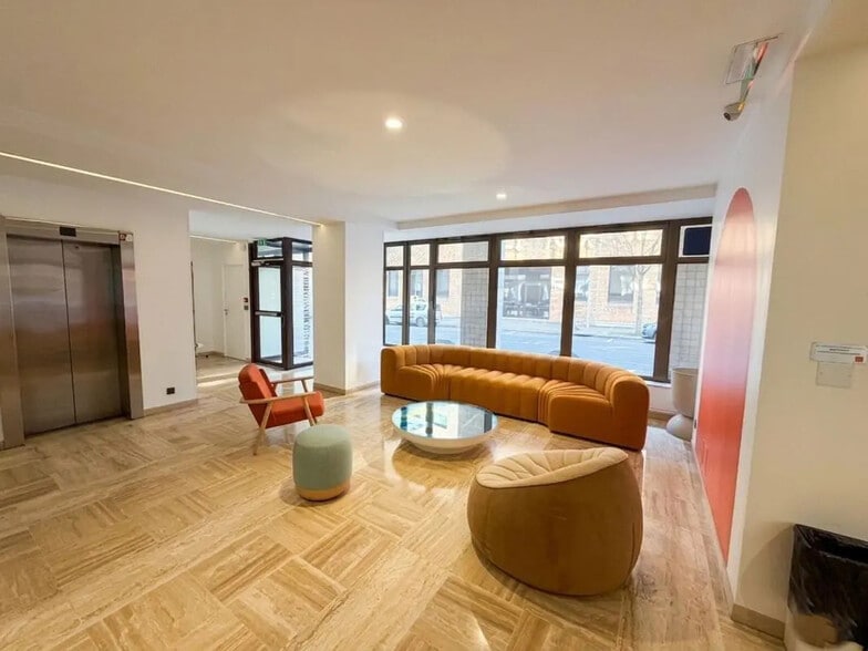 41 Rue Des Trois Fontanot, Nanterre à louer - Hall d’entrée – Image 3 sur 16