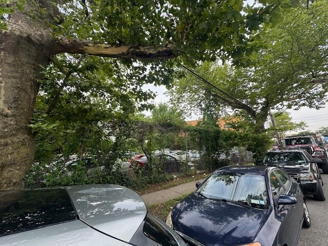 1406 Richmond ave, Staten Island, NY à vendre - Photo de l’immeuble – Image 2 sur 3