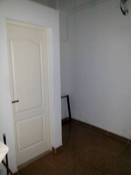 Local commercial dans El Ejido, Almería à louer - Photo de l’immeuble – Image 2 sur 3