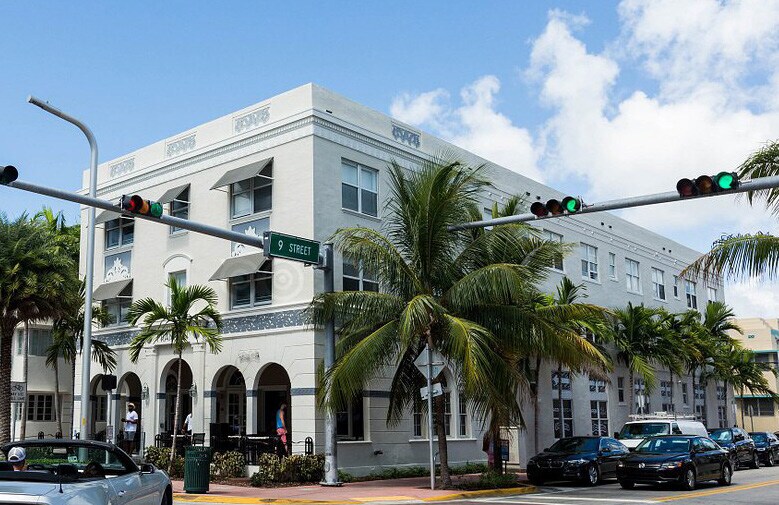 860 Collins Ave, Miami Beach, FL à louer - Photo principale – Image 1 sur 11