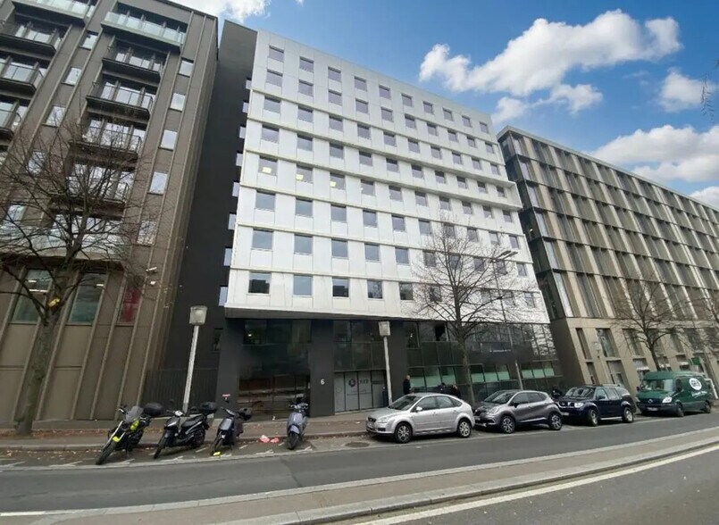 21 Rue Des Trois Fontanot, Nanterre à louer - Photo de l’immeuble – Image 1 sur 10