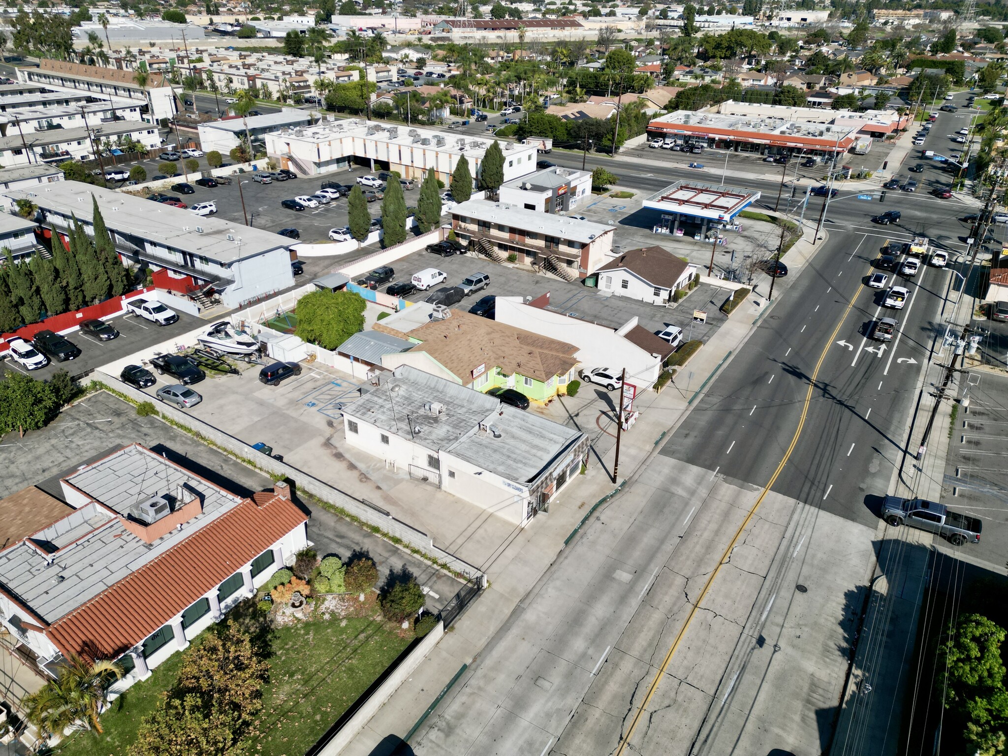 10231 Old River School Rd, Downey, CA à vendre Photo principale– Image 1 sur 9