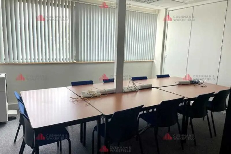 Bureau dans Dijon à louer - Photo de l’immeuble – Image 2 sur 3