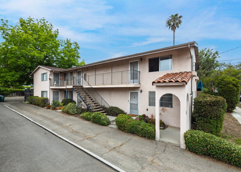 516 W Junipero St, Santa Barbara, CA à vendre - Photo de l’immeuble – Image 3 sur 6