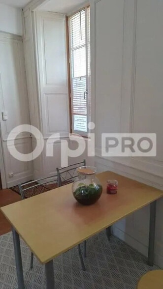 Bureau dans La Roche-Bernard à louer - Photo de l’immeuble – Image 3 sur 9