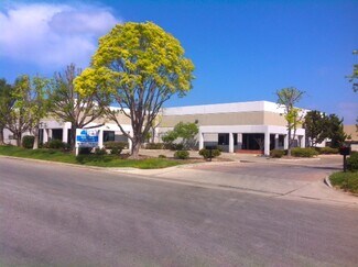Plus de détails pour 250-300 Bernoulli Cir, Oxnard, CA - Industriel/Logistique à louer