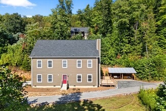 Plus de détails pour 8026 Buck Creek Rd, Marion, NC - Logement à vendre