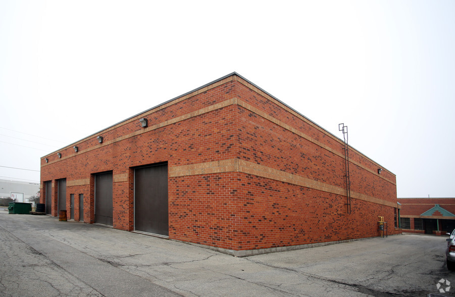 6604 Davand Dr, Mississauga, ON à louer - Photo de l’immeuble – Image 3 sur 3
