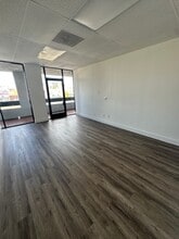 10226 Venice Blvd, Los Angeles, CA à louer Photo intérieure– Image 2 sur 3