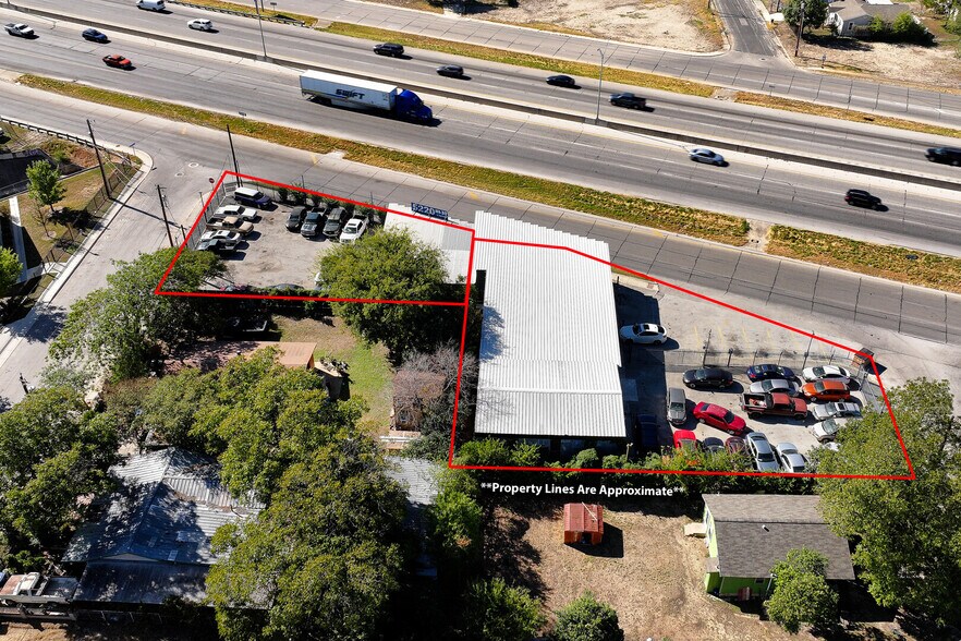 5220 Interstate Highway 35 S, San Antonio, TX à vendre - Photo de l’immeuble – Image 2 sur 26