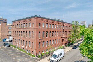 Plus de détails pour 237 Putnam Ave, Cambridge, MA - Bureau à louer
