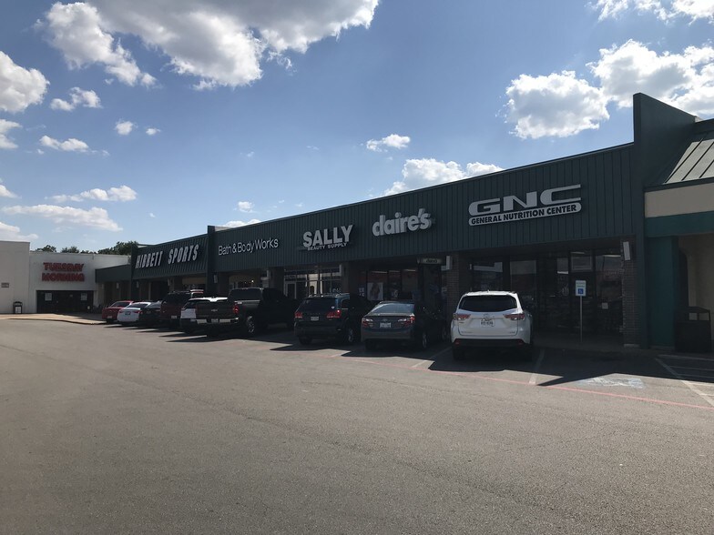3550-3580 Lamar Ave, Paris, TX à louer - Photo de l’immeuble – Image 3 sur 3