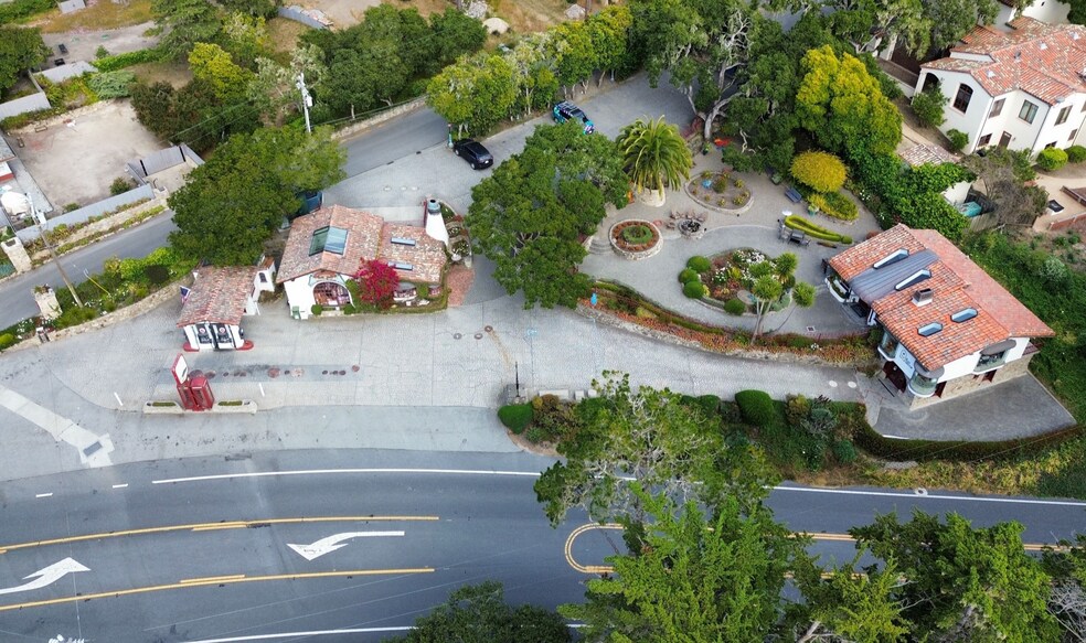 29251 CA - 1, Carmel, CA à vendre - Photo de l’immeuble – Image 3 sur 22