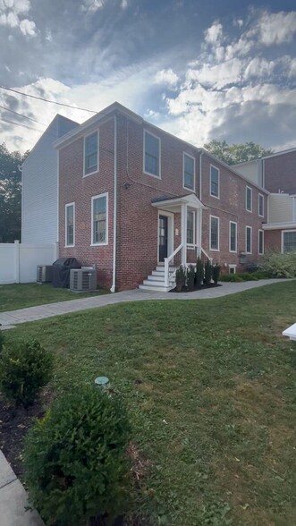 331 W Miner St, West Chester, PA à louer - Vidéo sur l’annonce professionnelle – Image 3 sur 24