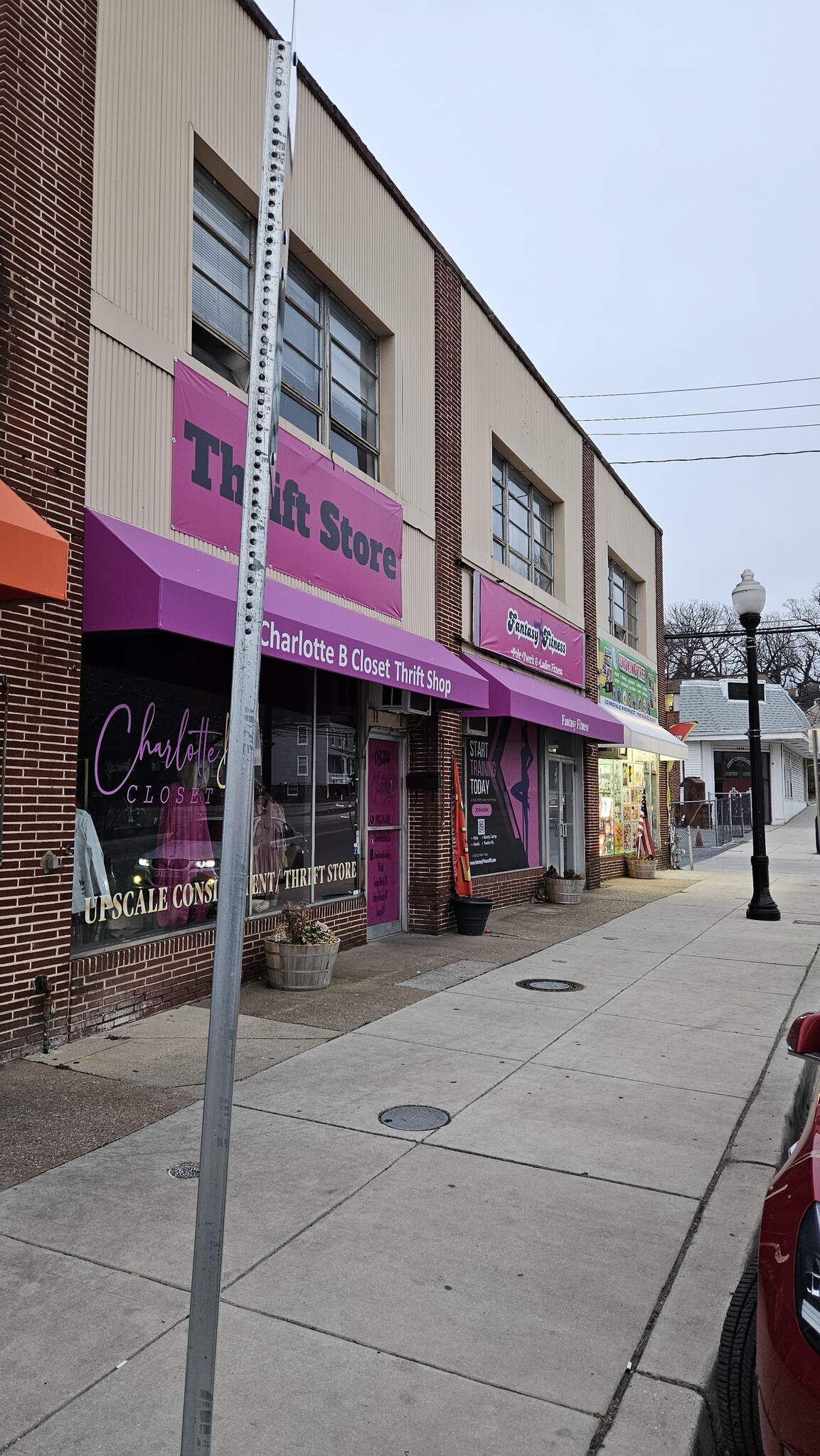 6328 Windsor Mill Rd, Gwynn Oak, MD à vendre Photo principale– Image 1 sur 42