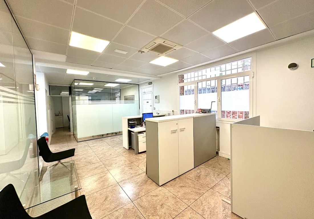 Bureaux/Local commercial dans Madrid, Madrid à louer Photo intérieure– Image 1 sur 3
