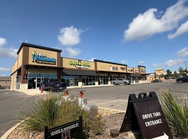 15082 FM 1957, San Antonio, TX à louer - Photo de l’immeuble – Image 1 sur 16