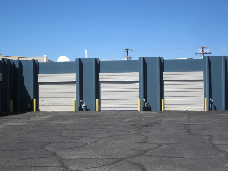 9100 Mayflower Ave, El Paso, TX à louer - Photo de l’immeuble – Image 3 sur 4