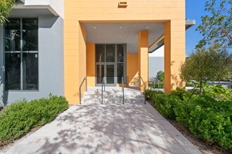 600 N Andrews Ave, Fort Lauderdale, FL à louer Photo intérieure– Image 2 sur 15