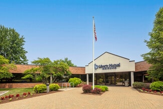 Plus de détails pour 5062 Brittonfield Pky, East Syracuse, NY - Bureau à vendre