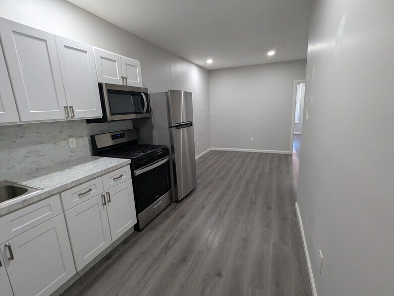 509 Jersey Ave, Jersey City, NJ à vendre - Photo de l’immeuble – Image 3 sur 11