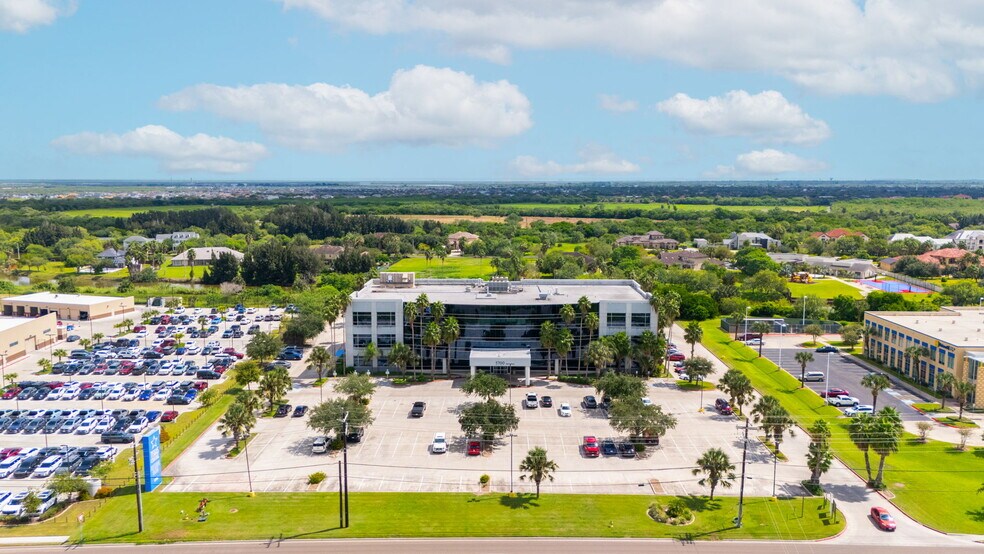 5700 N Exp 77/83, Brownsville, TX à vendre - Photo de l’immeuble – Image 2 sur 15
