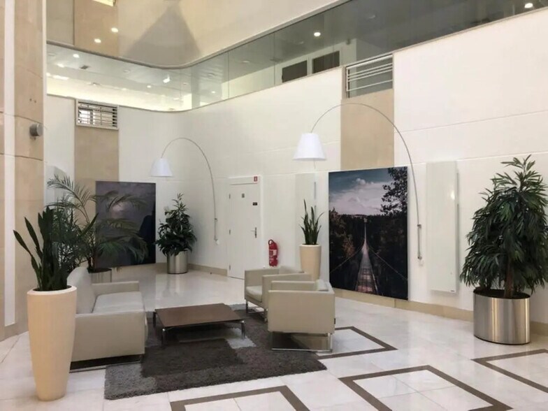 4 Rue Joseph Monier, Rueil-Malmaison à louer - Photo de l’immeuble – Image 3 sur 11